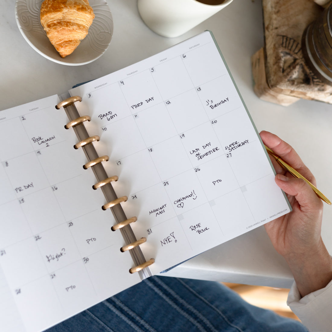 7x9 classic vertical planning non-dated insert with lined writing space. monthly spread with no dates